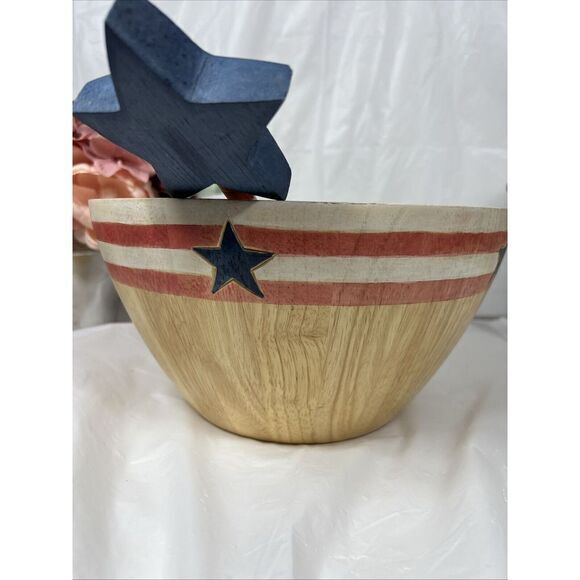 **Vintage CLAY ART LARGE SALAD FRUIT BOWL WOOD STARS RED WHITE BLUE HAND PAINTED - Picture 2 of 13